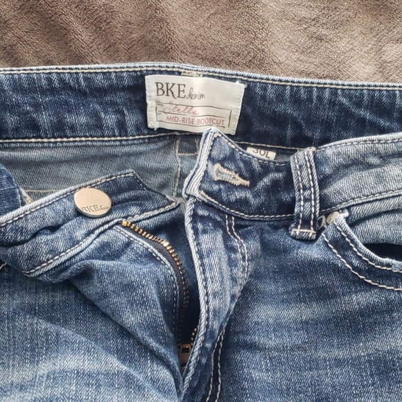 Jeans - Picture 2 of 5